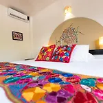Hotel Riviera Del Sol