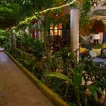 Hacienda Boutique B&B&Spa Solo Adultos