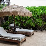 Tropicalito Villa On The Beach