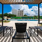 2 Rooms, Pools, Tennis, Spa, Gym, Petpark, Jacuzzi