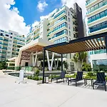 2 Rooms, Pools, Tennis, Spa, Gym, Petpark, Jacuzzi