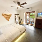 Boho Breeze Escape, Locationtop,Bohemian,Dolphinariumview,Fastwifi