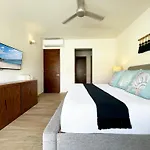 Exclusive, Lagoon Front, 2 Min Beach, Groundfloor, Grill & Paddelboard