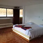 Safari Inn