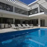 Casa Ave Luxury And Resort By Olahola