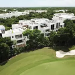 Golf View Luxury Condo Hosted By Olahola