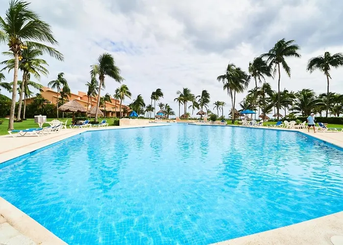 Beachfront Appt With Amazing Pool In Pto Aventuras