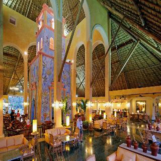 Grand Palladium Riviera