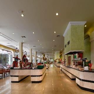 Grand Palladium Riviera Hotel