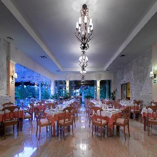 Grand Palladium Riviera 5*
