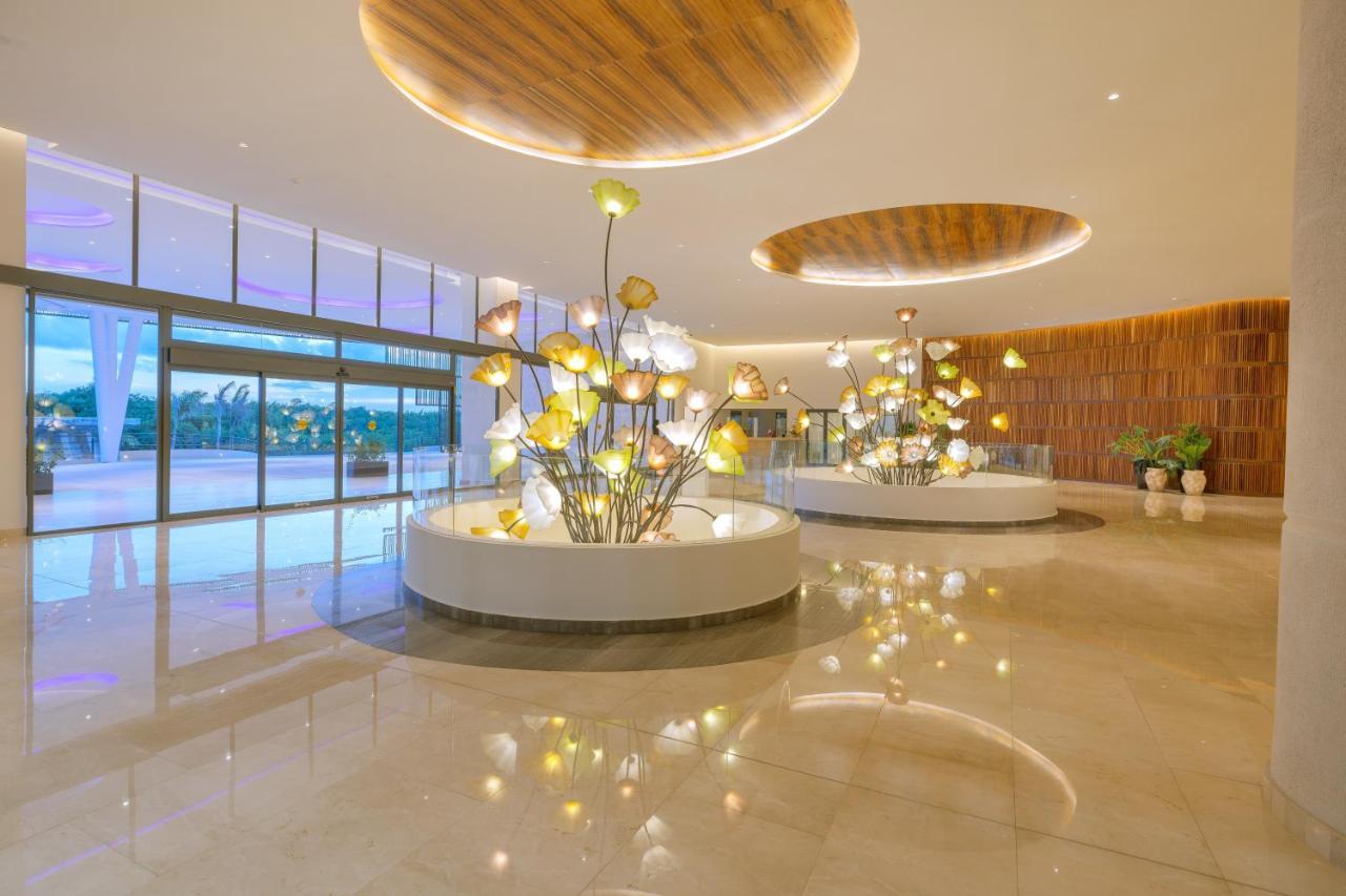 Sensira & Riviera Maya Resort 5*