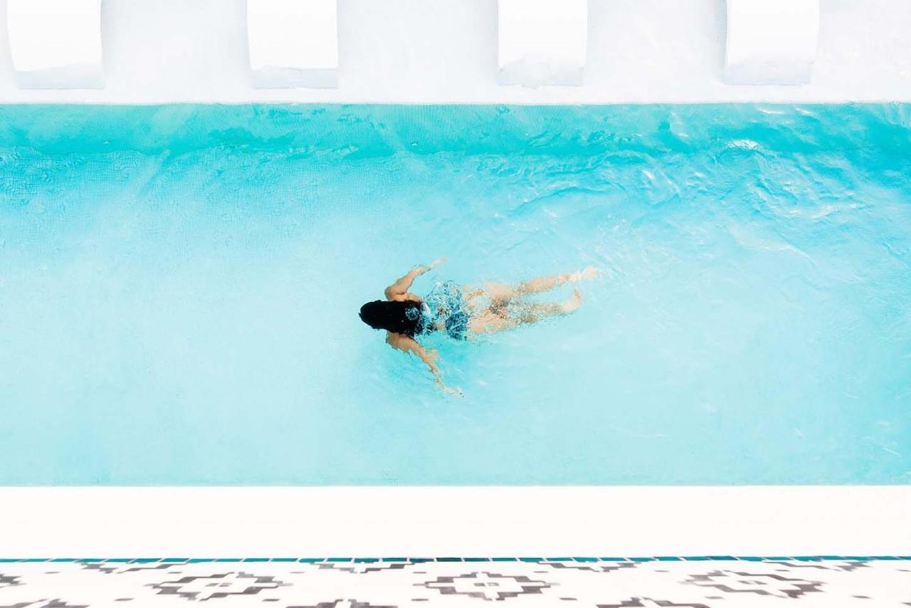 Kayak Luna Hotel