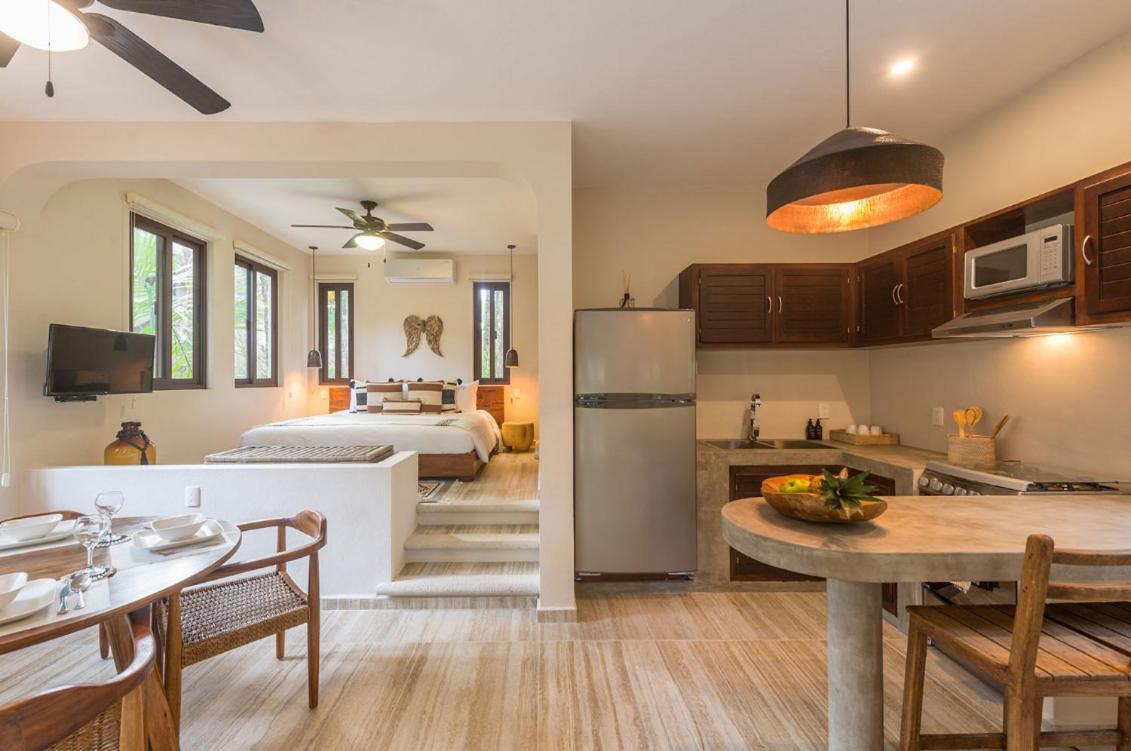 Beachfront Bungalows- Soliman Bay Holiday home *