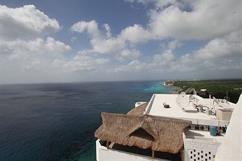 Peninsula Grand 3*