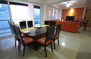 Peninsula Grand 3* Cozumel
