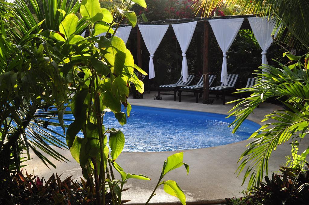 Hotel & Gardens