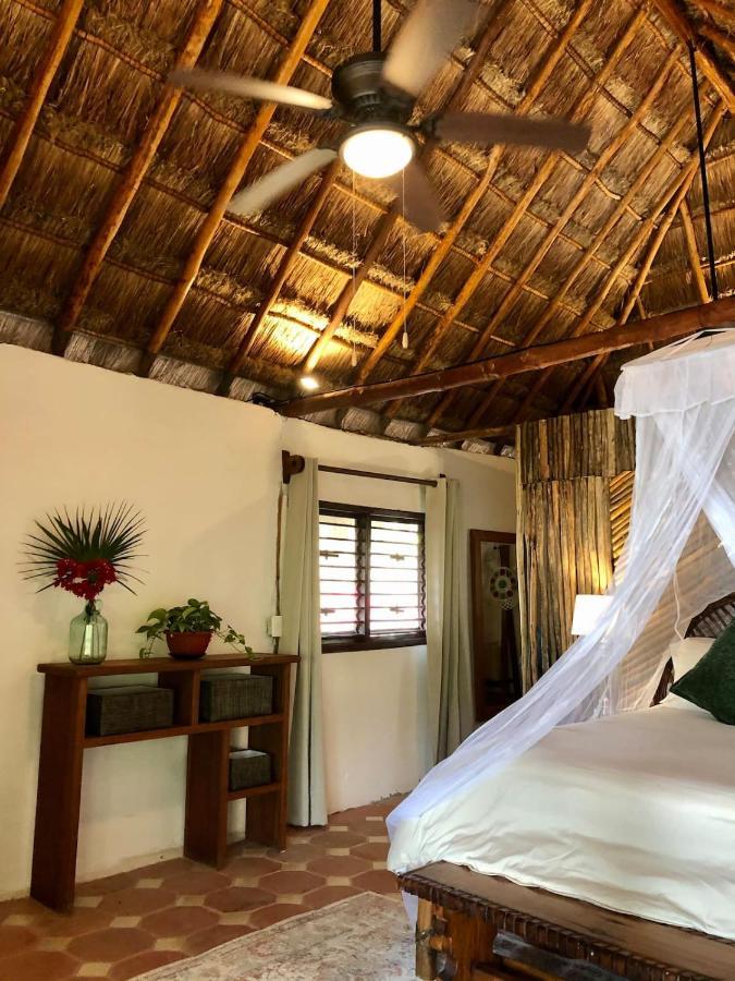Beachfront Bungalows- Soliman Bay Holiday home *