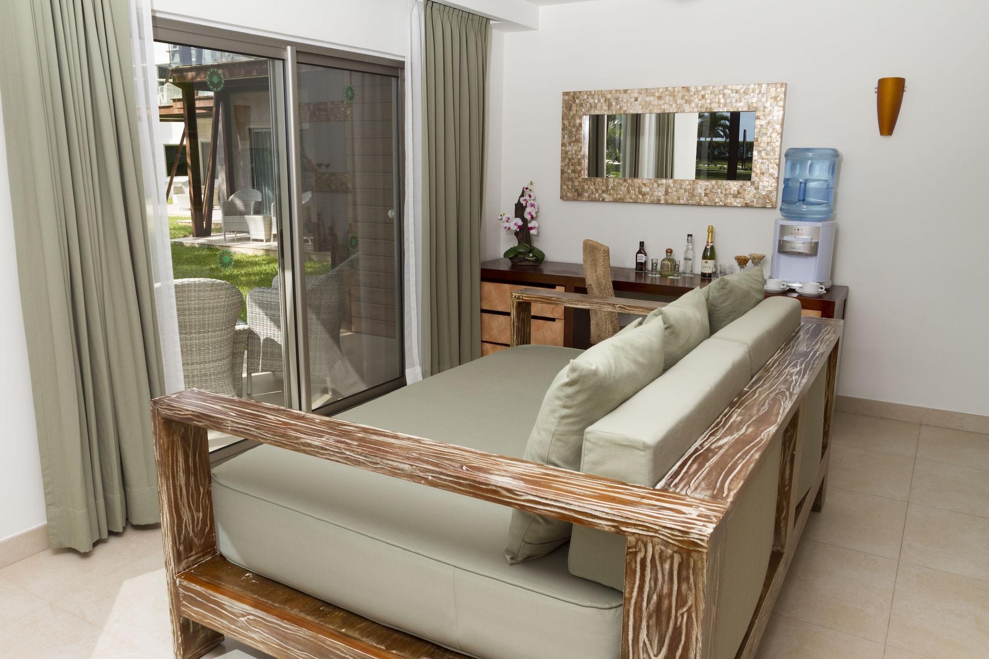 Sandos Caracol Eco Resort & Water Park (Adults Only) Resort 5*
