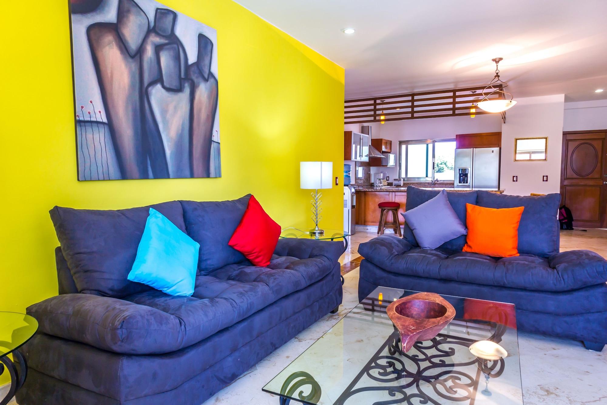Encanto Paseo Del Sol Apartment