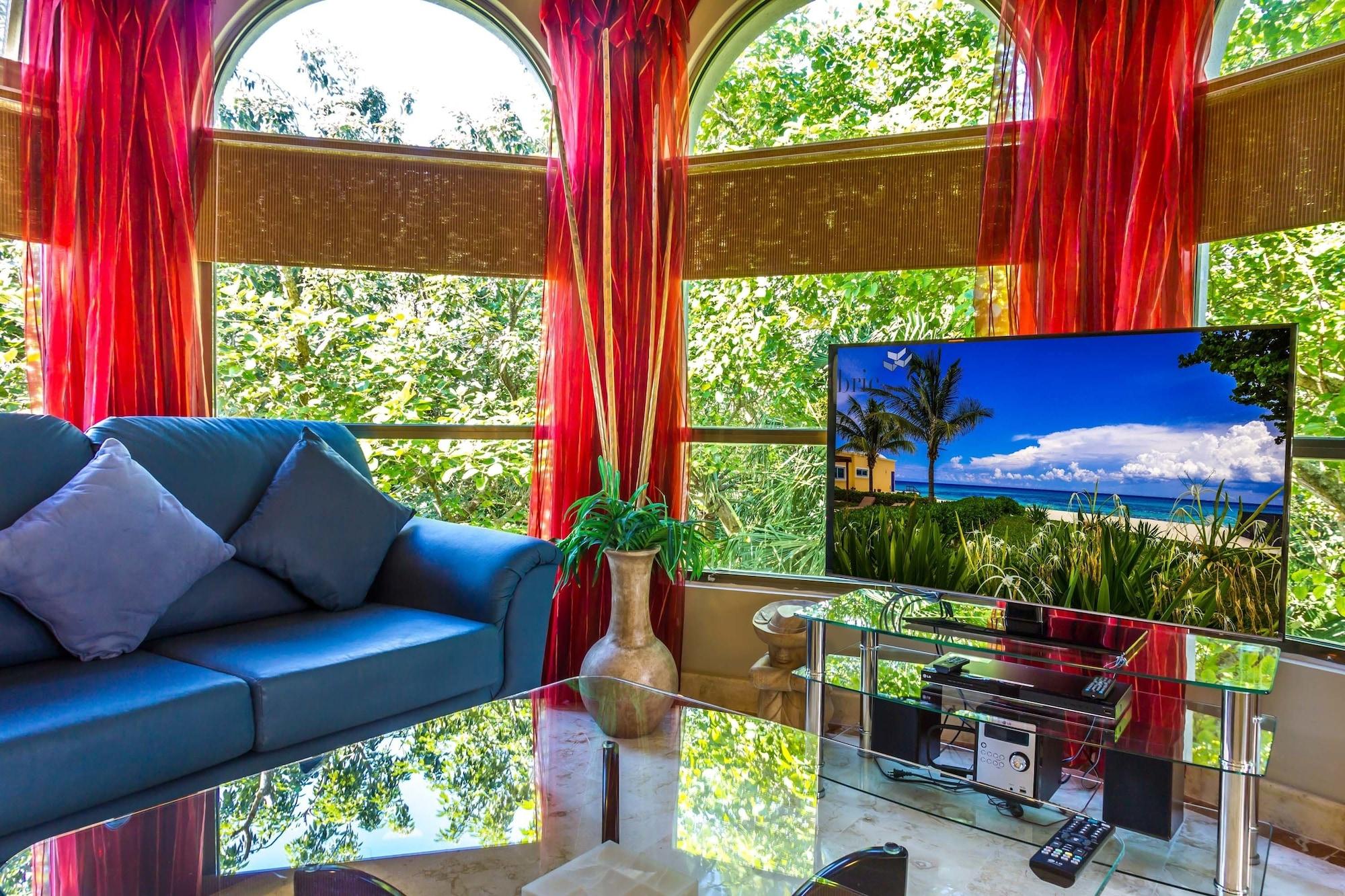 Encanto Paseo Del Sol Apartment