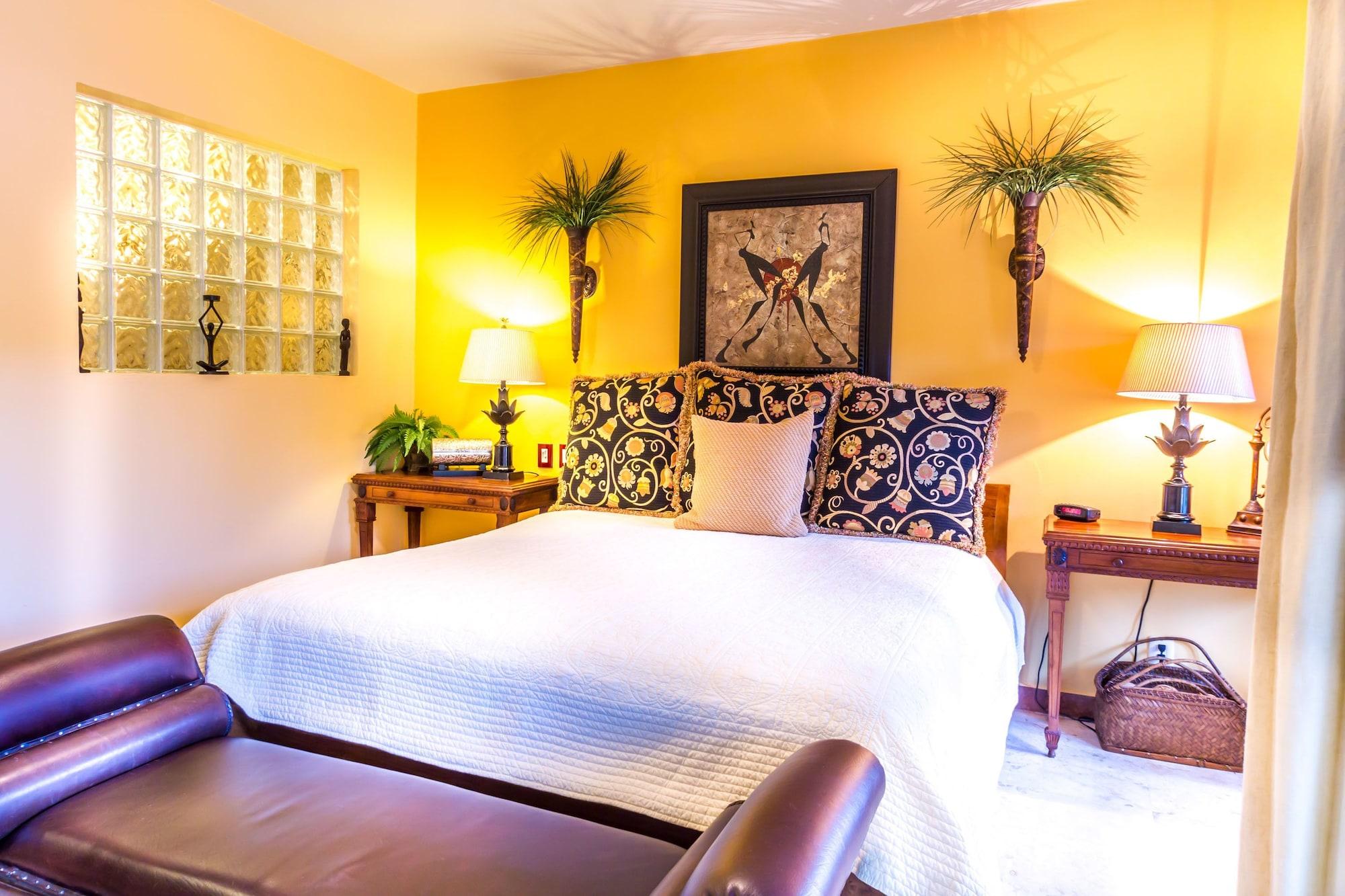 Encanto Paseo Del Sol Apartment