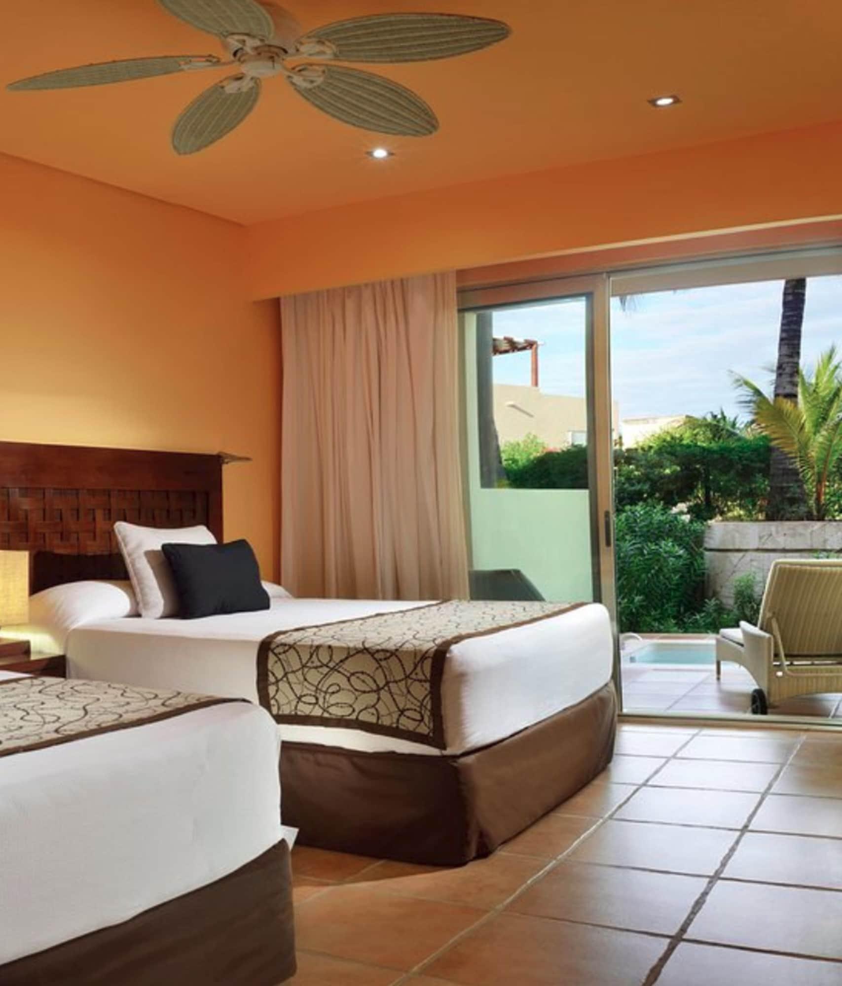 Catalonia Yucatan & 4* Puerto Aventuras