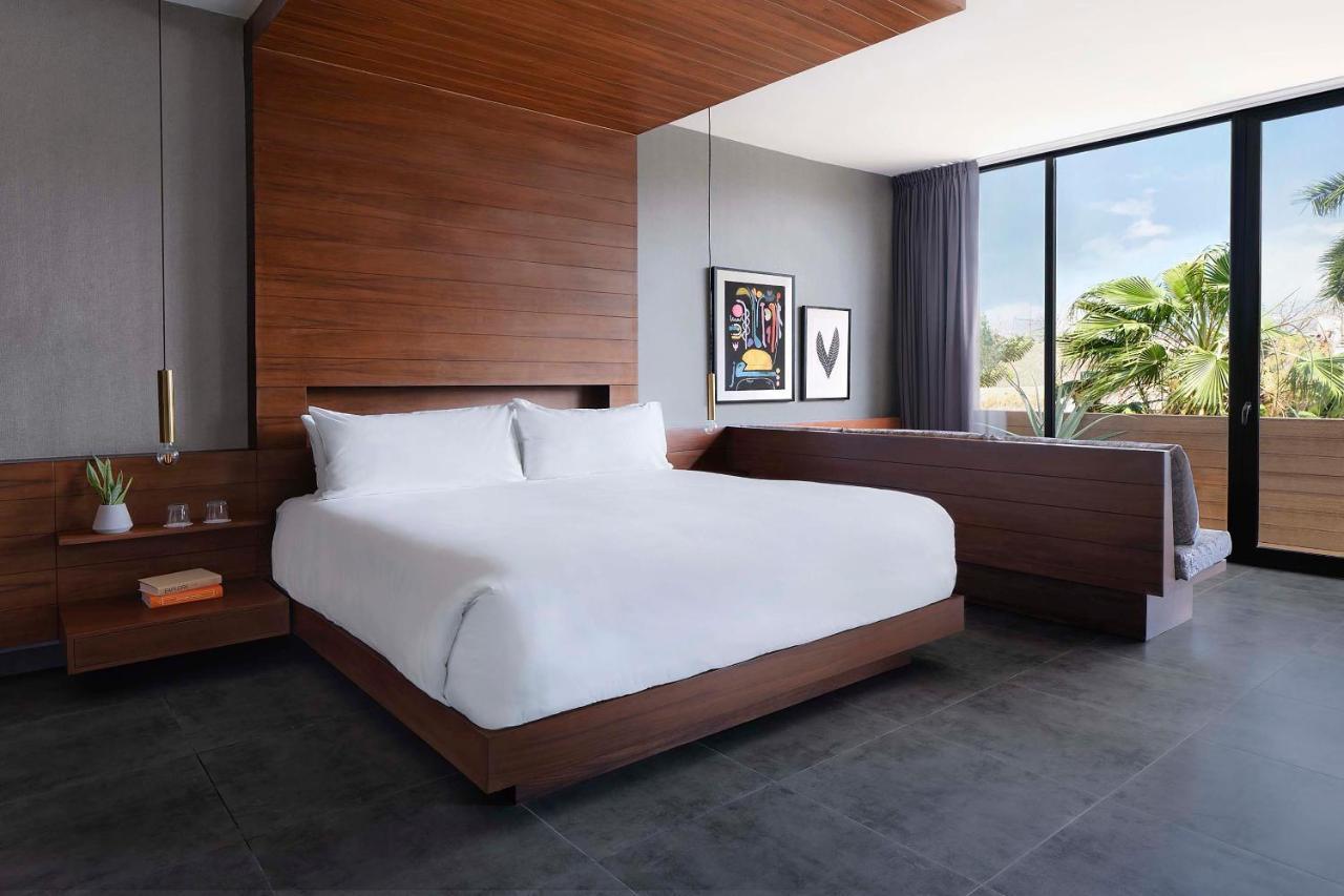 Hotel Kayak Luna