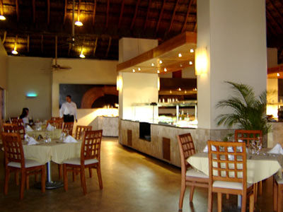 Holiday Village White Sands Cozumel