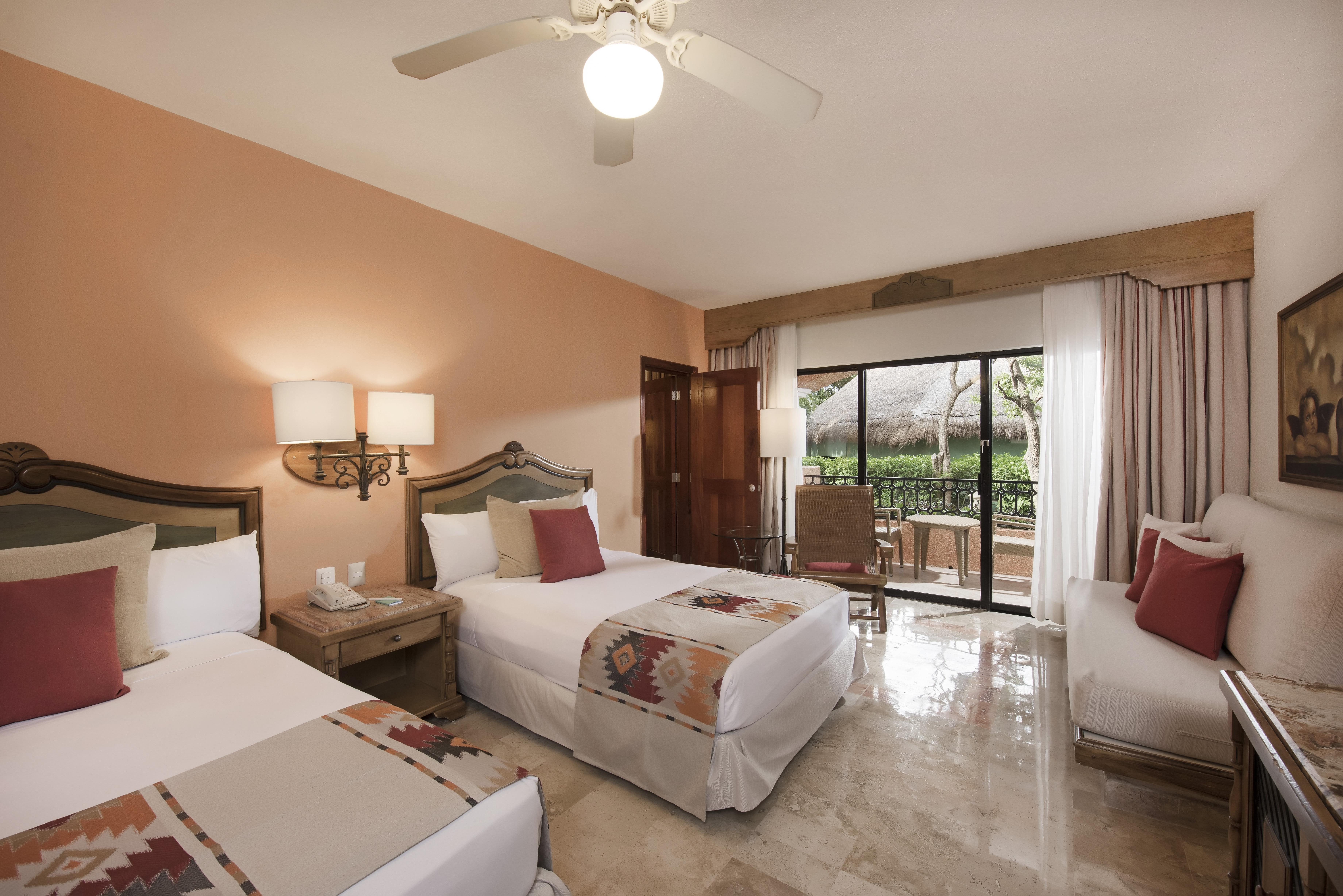 Iberostar Waves Paraiso Resort