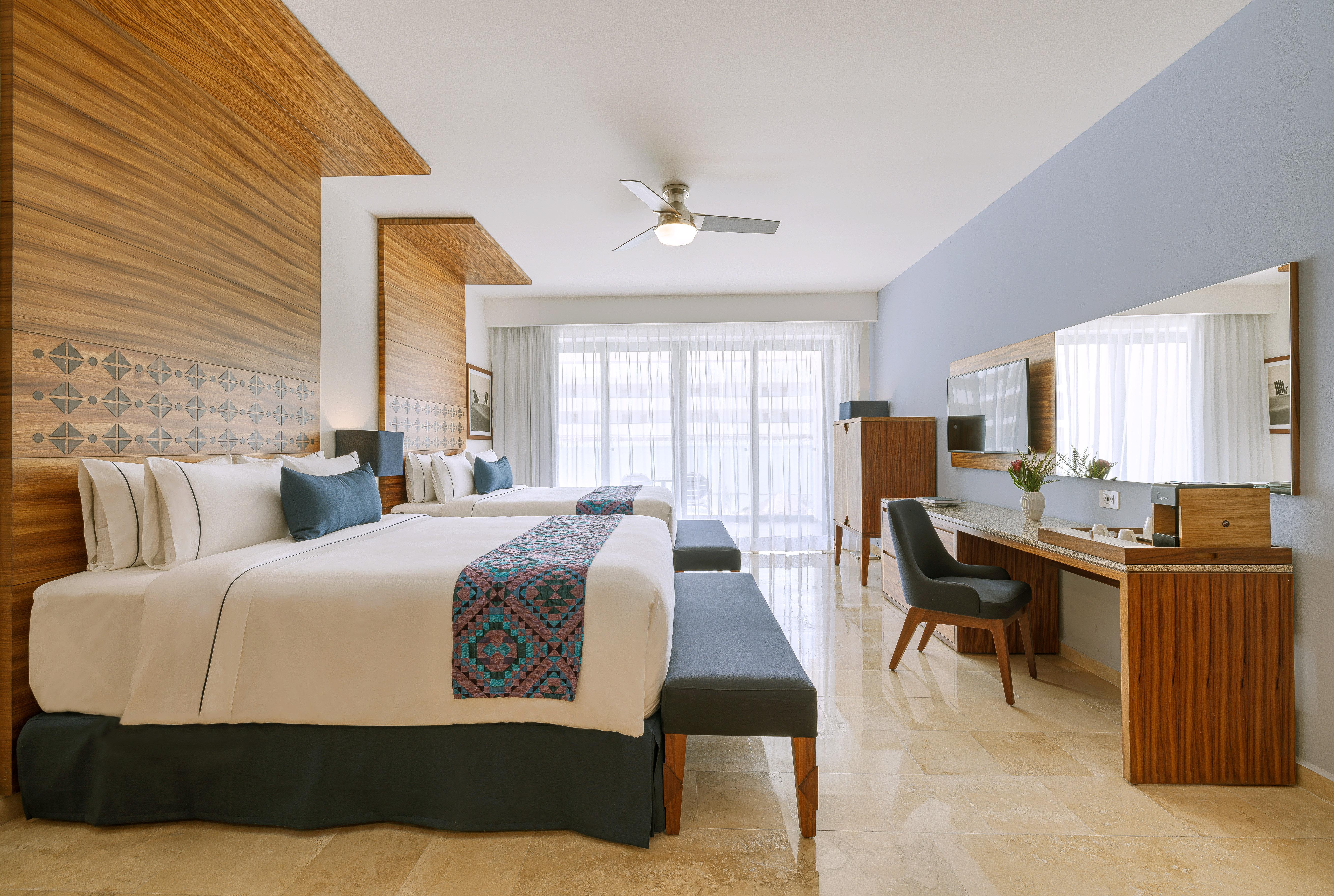 Hotel Sensira And Riviera Maya