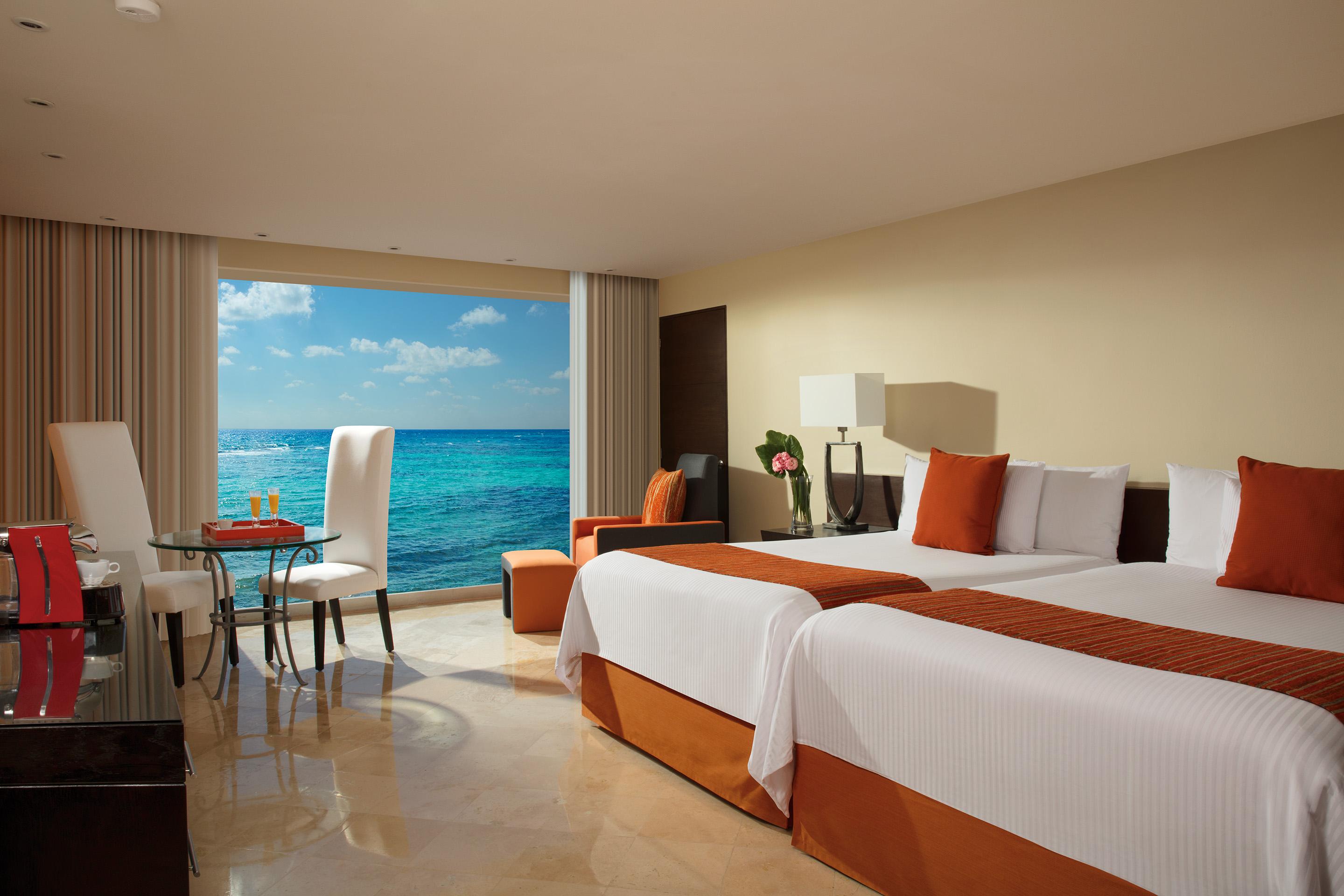 Sunscape & 4* Akumal