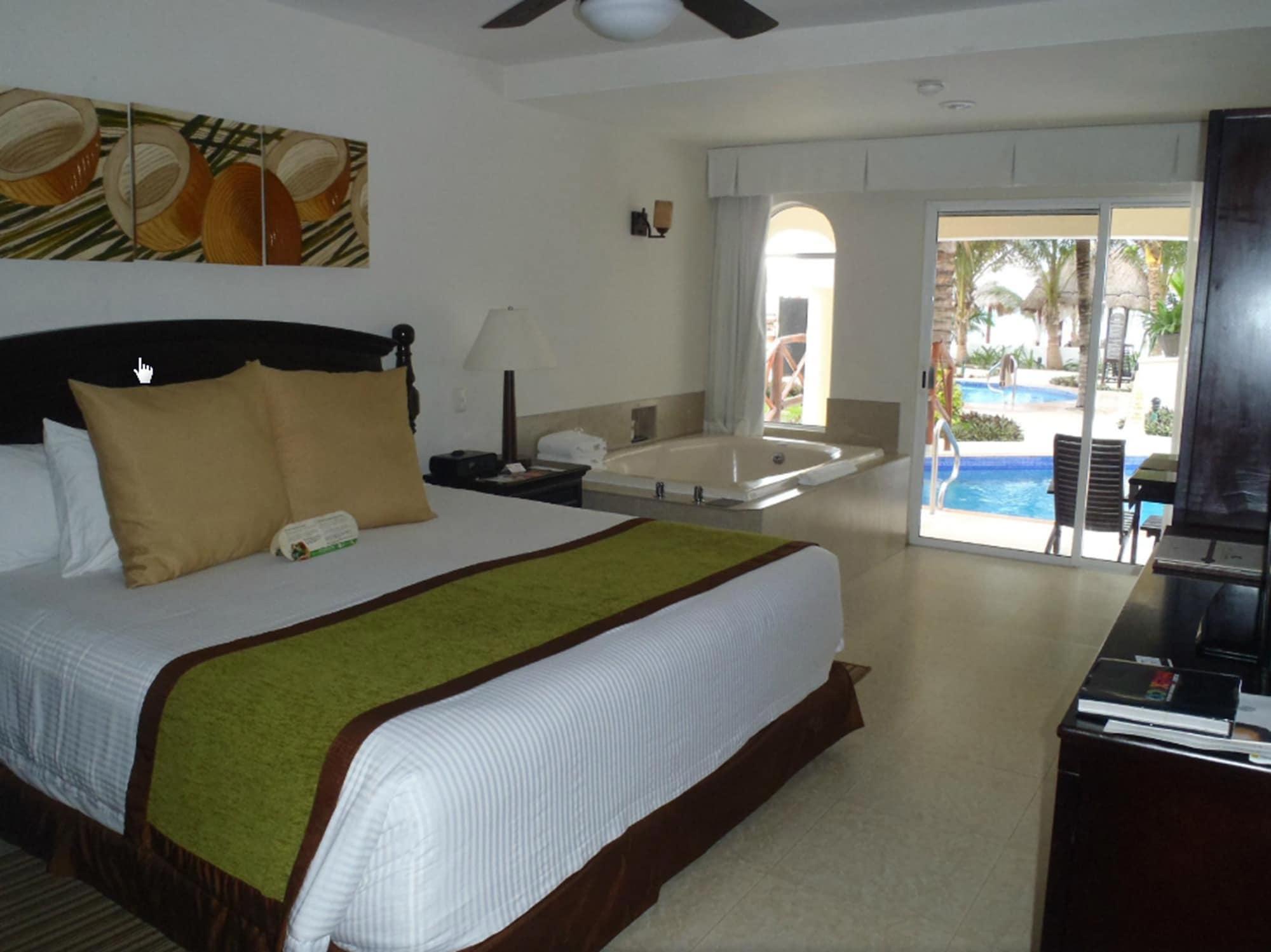 Hidden Au Naturel Adults Only Catamaran, Cenote & Inclusive