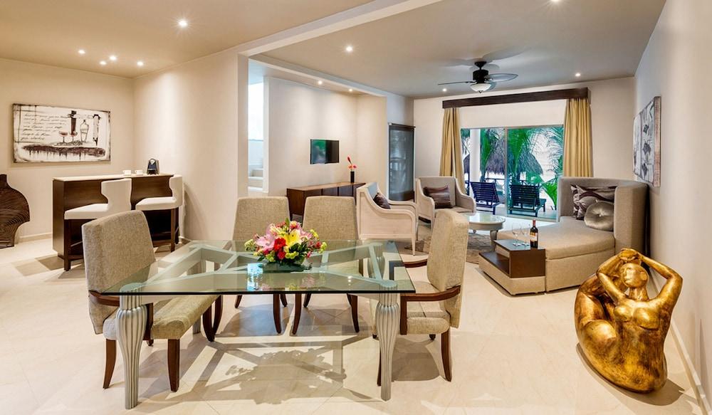 Hidden Au Naturel Adults Only Catamaran, Cenote & Inclusive Resort 5*
