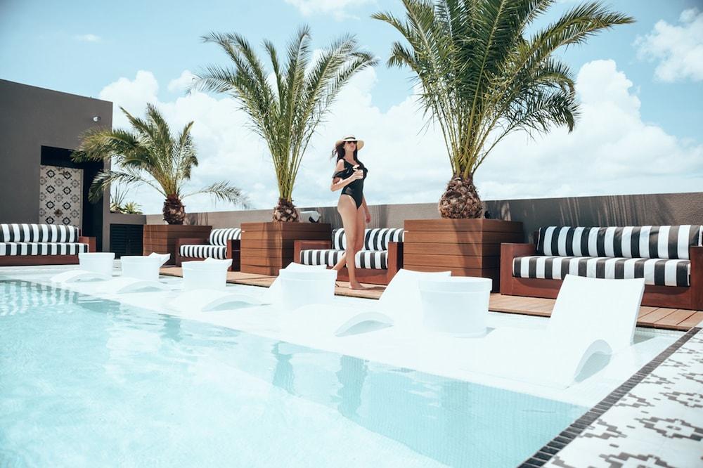 Hotel Kayak Luna