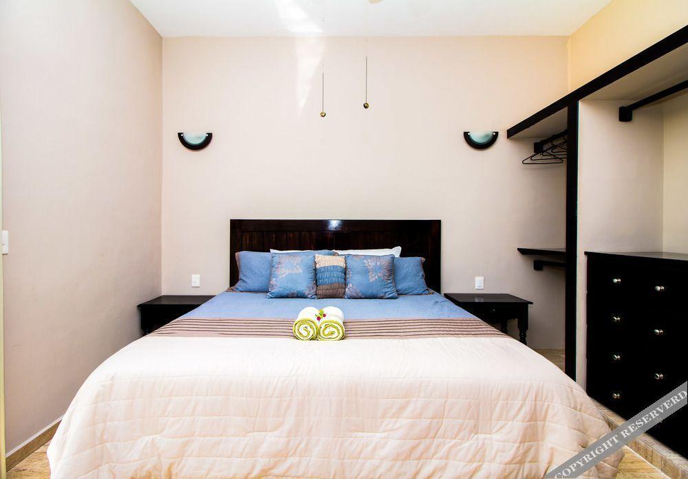 Aparthotel El Vivero 2*