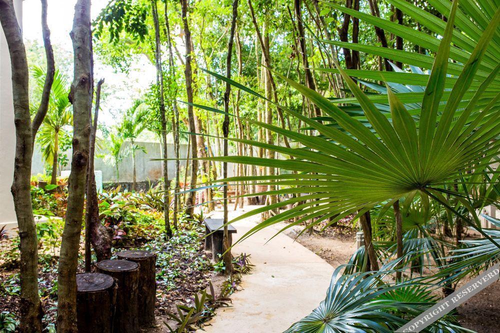 El Vivero Aparthotel