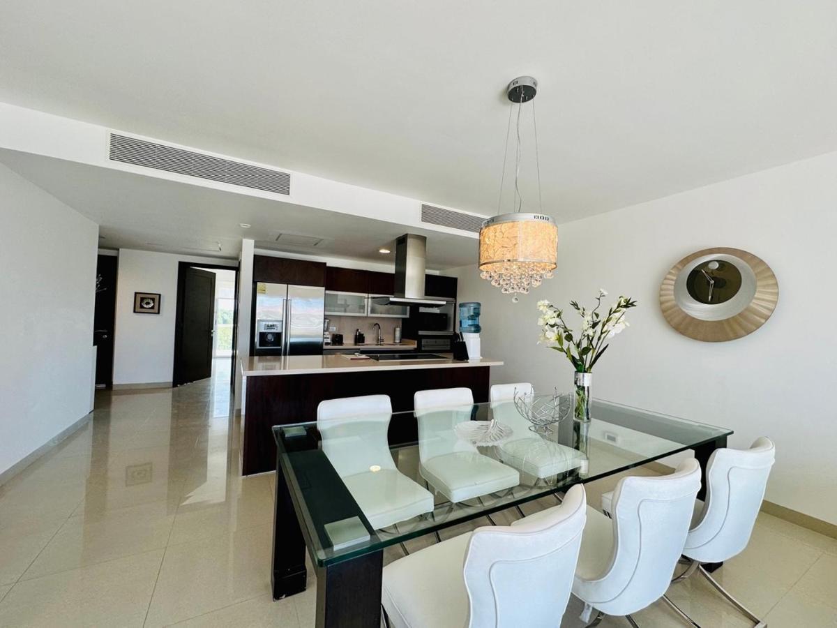 Luxury Beachfront At Mareazul Apartamento