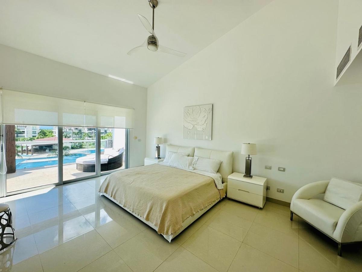 Luxury Beachfront At Mareazul Apartamento *