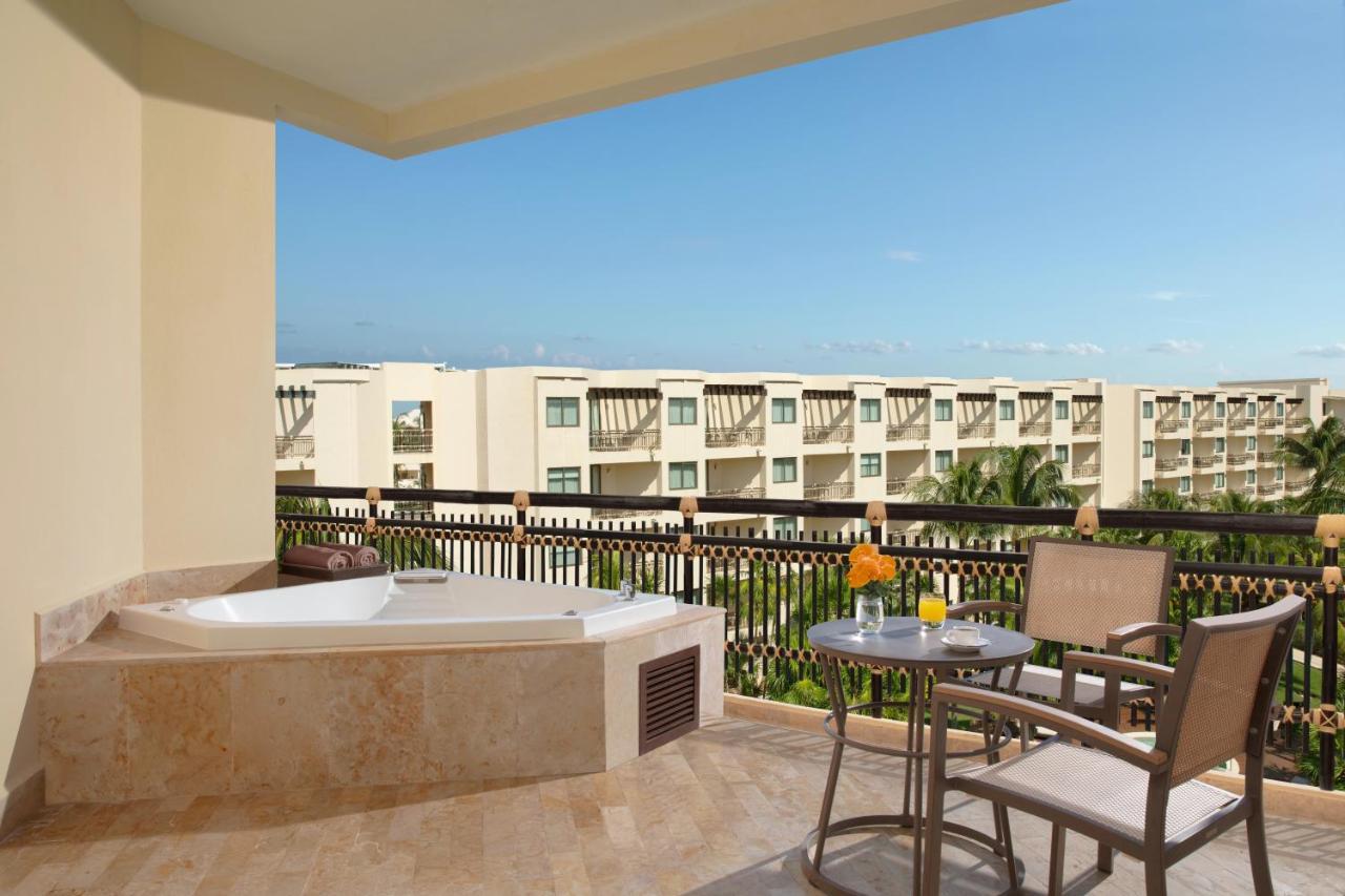 Dreams Riviera Cancun & Resort