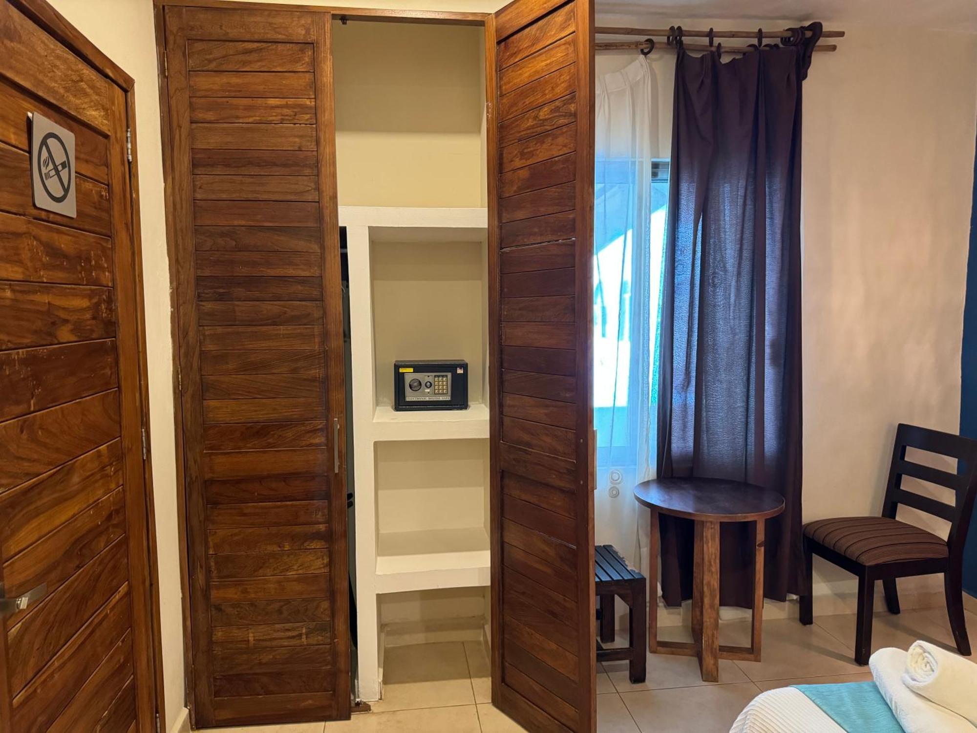 Valentina Hotel Puerto Morelos