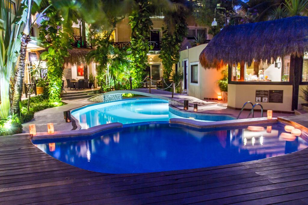 Riviera Del Sol