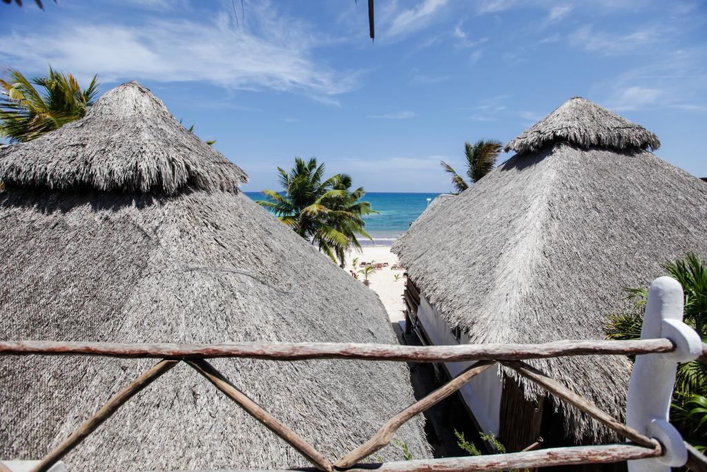 Hotel Akiin Beach 3*