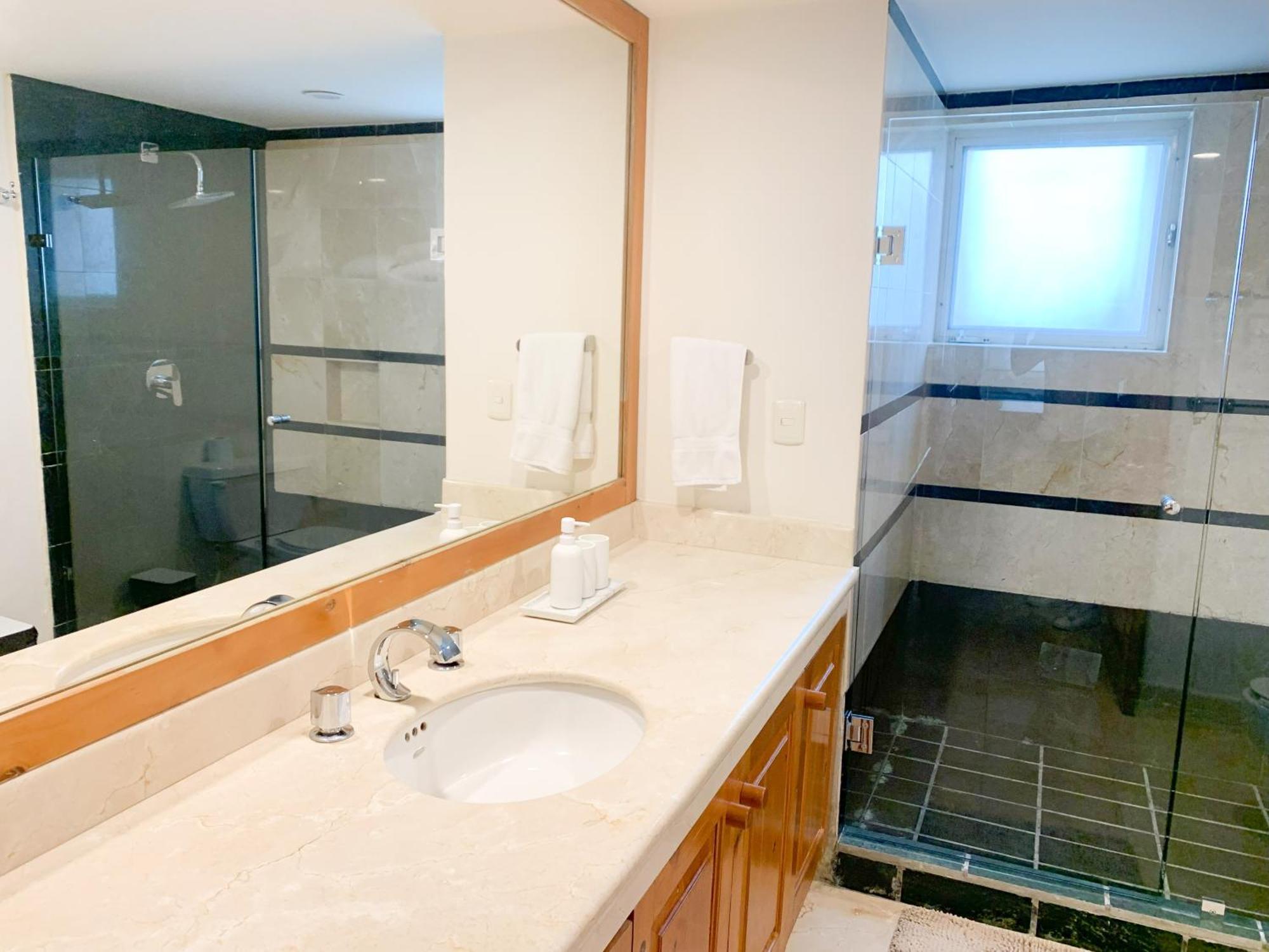 Beachfront Breathtaking Views Apartment Puerto Aventuras