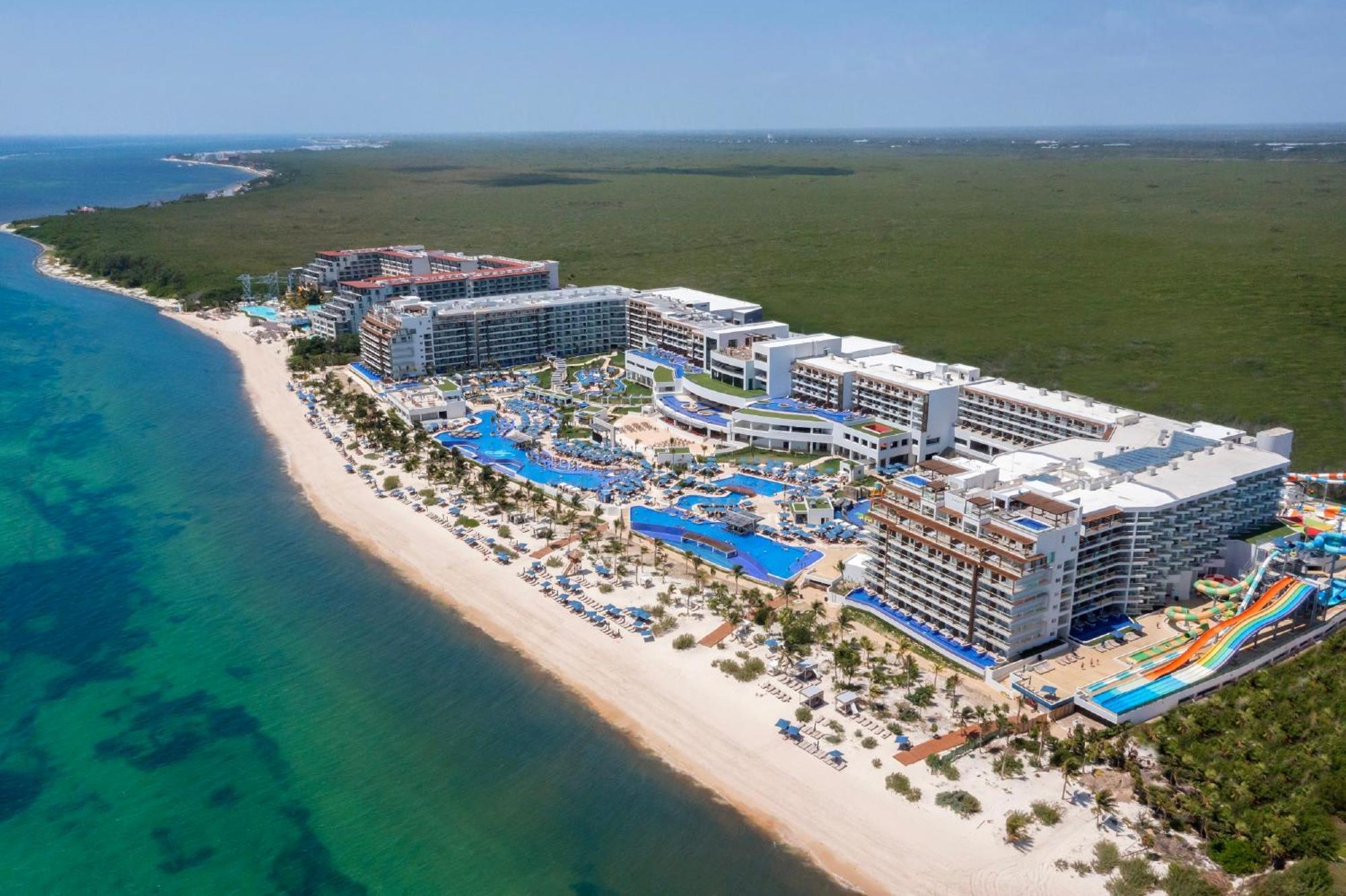 Royalton Splash Riviera Cancun, An Autograph Collection