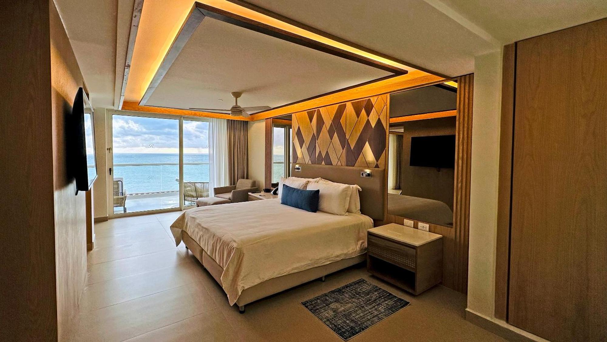 Royalton Splash Riviera Cancun, An Autograph Collection Hotel 5*