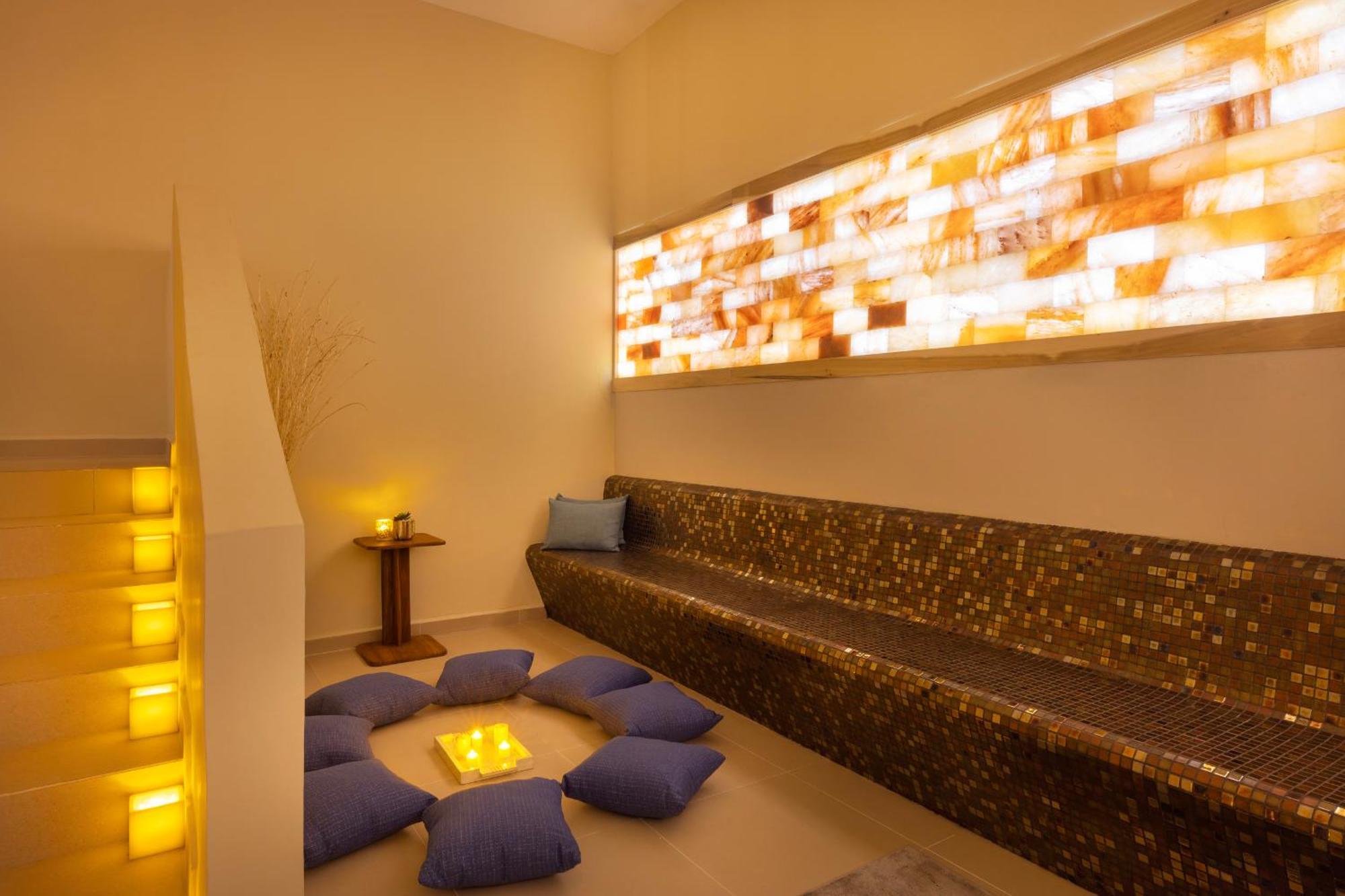 Hotel Royalton Splash Riviera Cancun, An Autograph Collection
