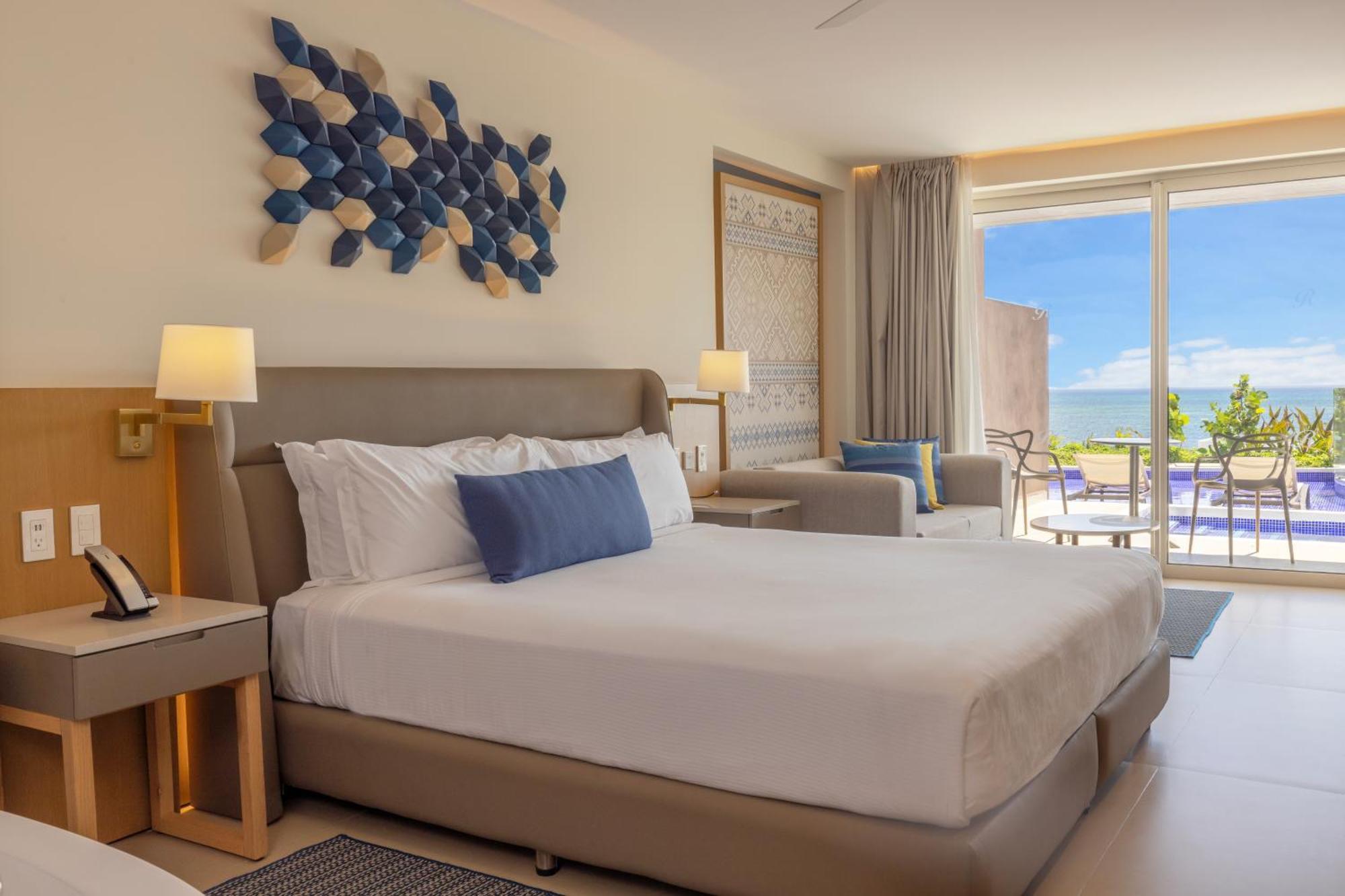 Hotel Royalton Splash Riviera Cancun, An Autograph Collection