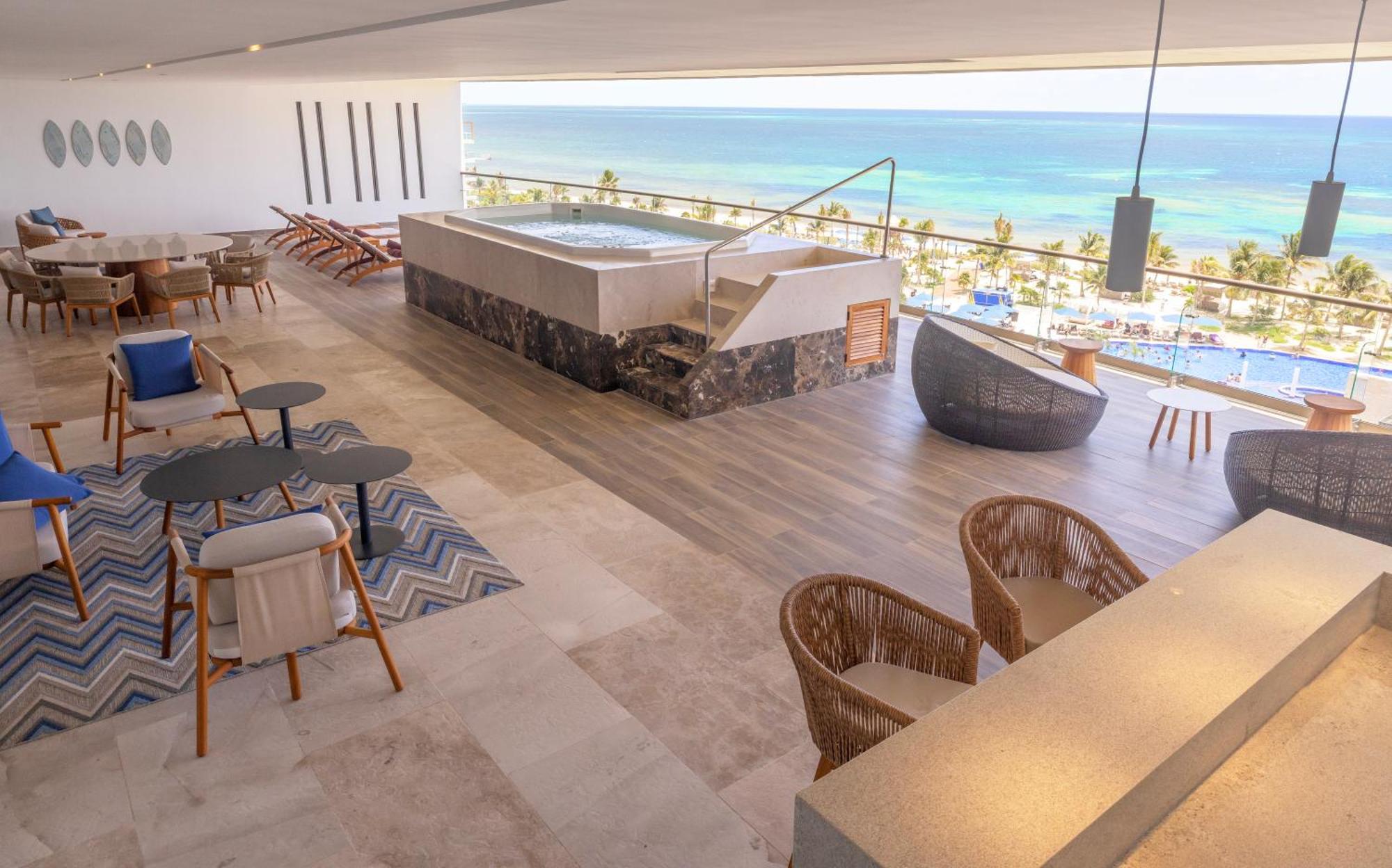 Hotel Royalton Splash Riviera Cancun, An Autograph Collection 5*