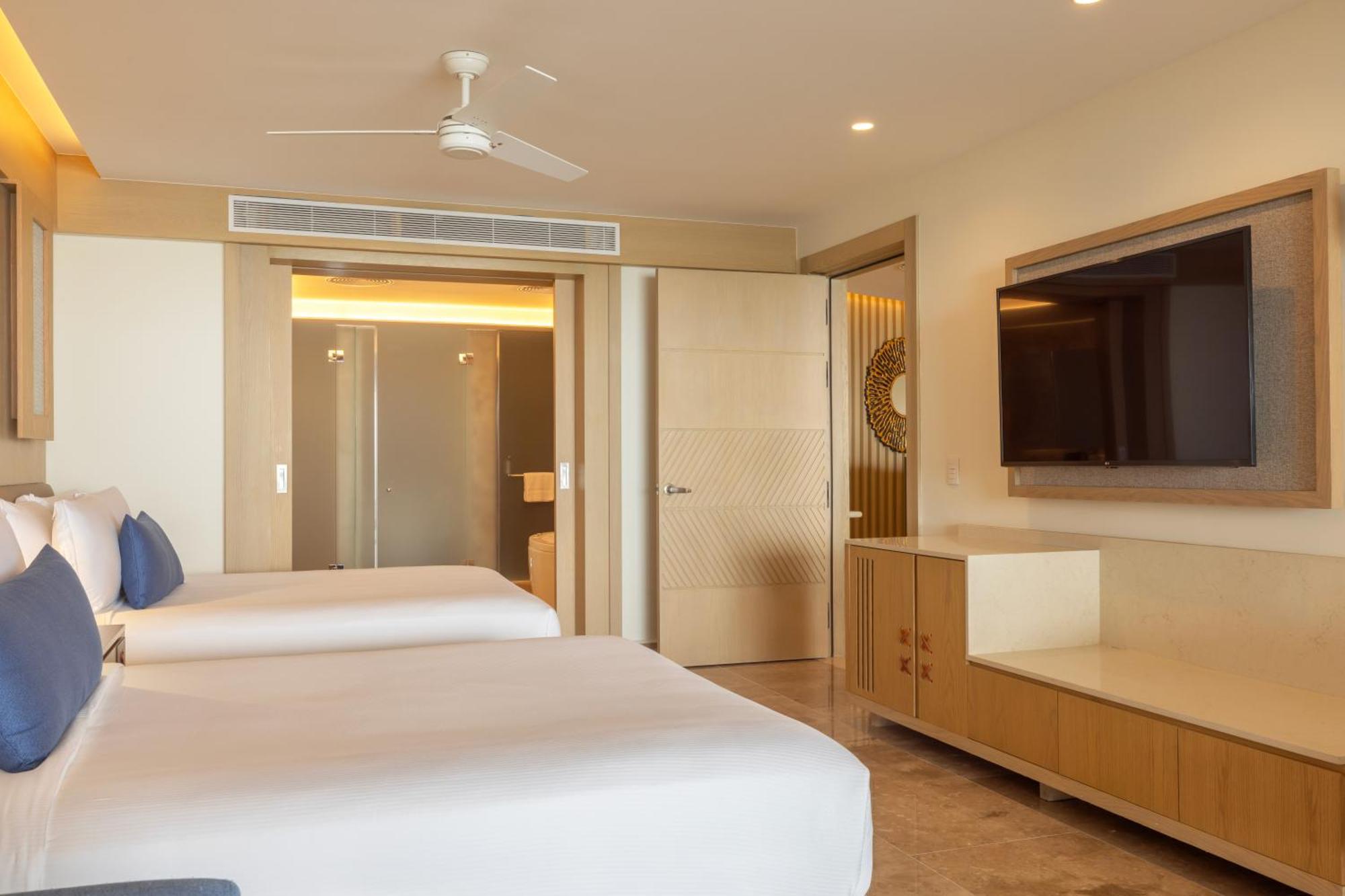 Royalton Splash Riviera Cancun, An Autograph Collection 5*