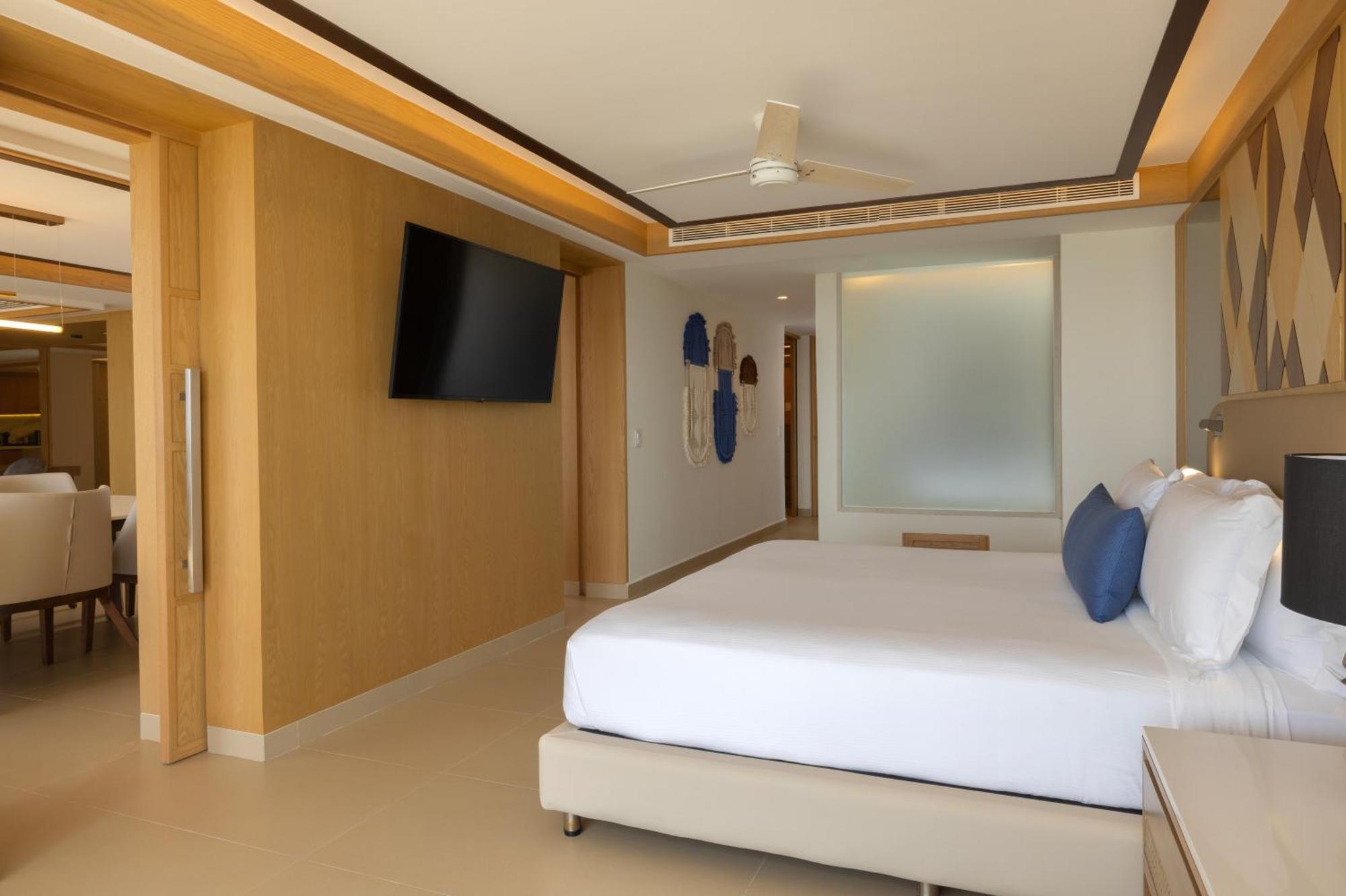 Hotel Royalton Splash Riviera Cancun, An Autograph Collection 5*